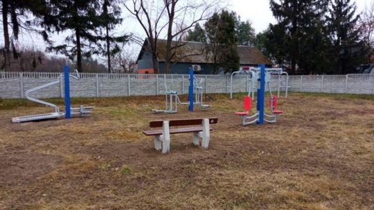 Gmina Kowala z dotacją na budowę siłowni plenerowej