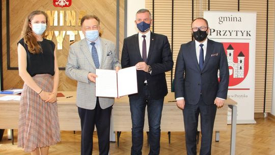 Gmina Przytyk odkupiła działki nad zalewem w Domaniowie