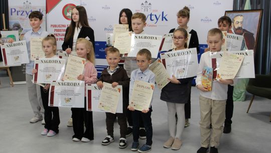 Gminny Konkurs Plastyczny - „Fraszka zamknięta w lapbooku i Czarnoleski dom oczami dzieci”