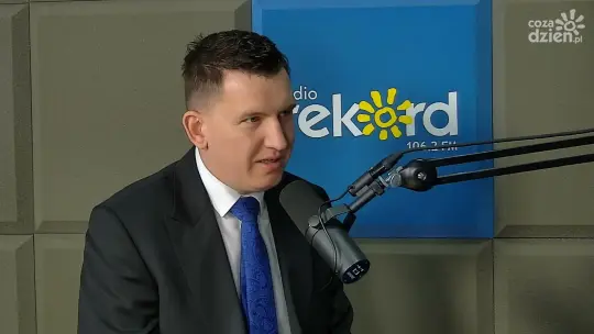 Górski: nie dopełniono procedur i popełniono błędy przy wyborze nasadzeń na Skwerze Artystów