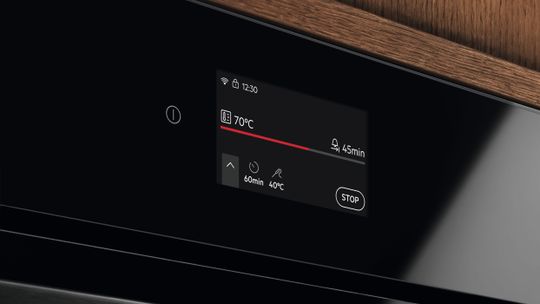 Gotowanie na parze smacznie i zdrowo – piekarnik z AI automatycznie dobierze ustawienia Gotowanie na parze smacznie i zdrowo – piekarnik z AI automatycznie dobierze ustawienia