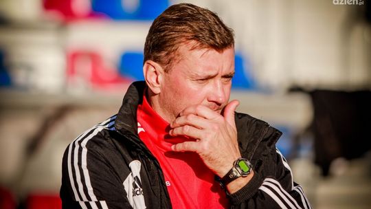 Grad bramek i remis Broni