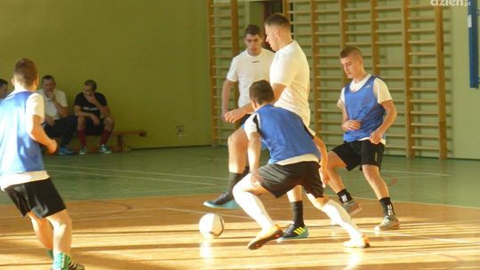 Grad bramek w Halowej Lidze Centrum