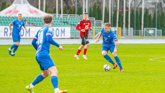 Grała 3. liga. Remis Broni Radom z liderem. Pilica Białobrzegi wygrała z Unią