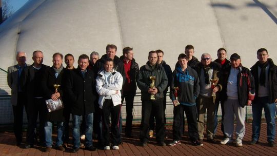 Grało 50 zawodników w tym 1 kobieta