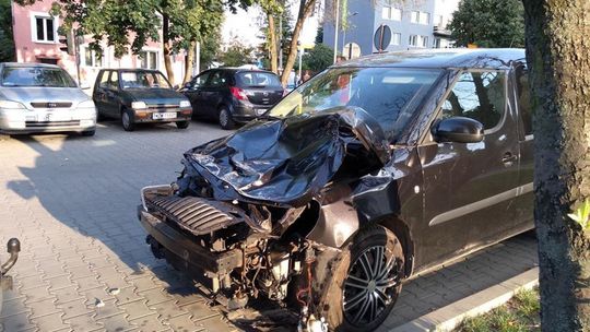 Groźny wypadek na Zbrowskiego! Zdjęcia