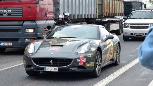 Gumball 3000 przejechał przez Radom!