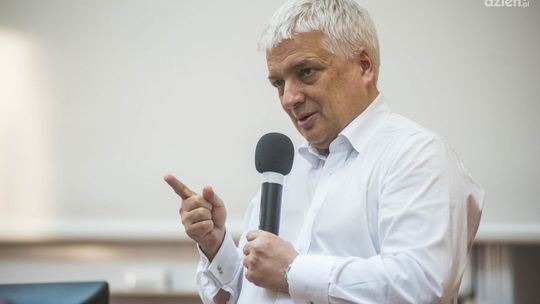 Gwiazdowski: 20-procentowa podwyżka dla wszystkich!