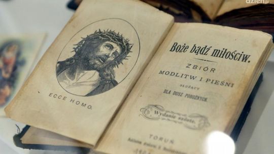 „Habent sua fata libelli” - wystawa niezwykłych modlitewników