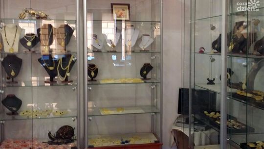 Handlowali biżuterią, nie płacili podatku