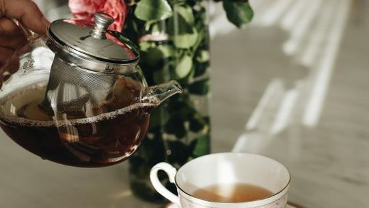 Herbaty Owocowe, Czarne, Zielone, Oolong, Smakowe: Co Wybrać? Znajdź Ulubioną Herbatę z Venosa.pl