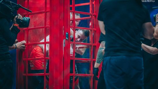 Historyczna gala Prime Show 3 Street Fighter w Radomiu. Walka w budce telefonicznej!