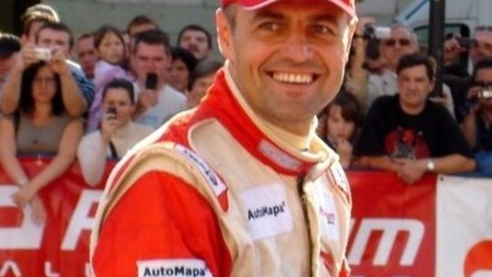 HOŁOWCZYC RYCERZEM?