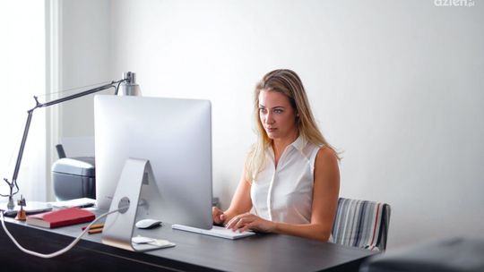 Home office – laptop kontra komputer stacjonarny