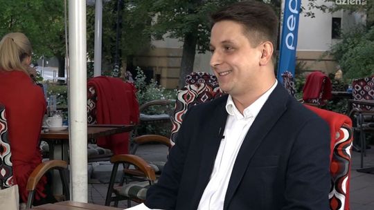 HydeParkowa: Jak to jest być pistoletem PiS?