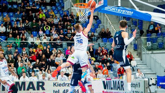 HydroTruck przegrał z Dzikami Warszawa i stracił szanse awansu do Energa Basket Ligi!
