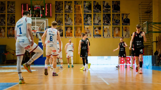 HydroTruck Radom wygrał z Lublinianką KUL Basketball HydroTruck Radom wygrał z Lublinianką KUL Basketball