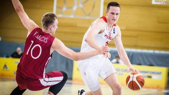 HydroTruck Radom z licencją na grę w Energa Basket Lidze i nowym koszykarzem