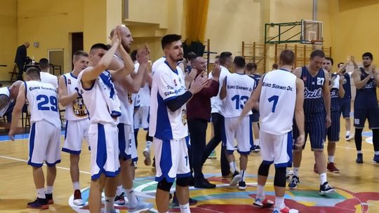 HydroTruck Sky Tattoo II pomimo kilku przestojów w grze wciąż niepokonany