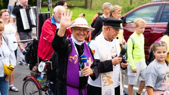 Idą na Jasną Górę [ZDJĘCIA, WIDEO]