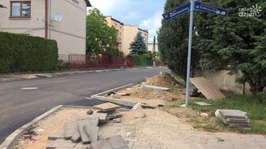 Idalin. 1,5 mln na jezdnie i chodniki