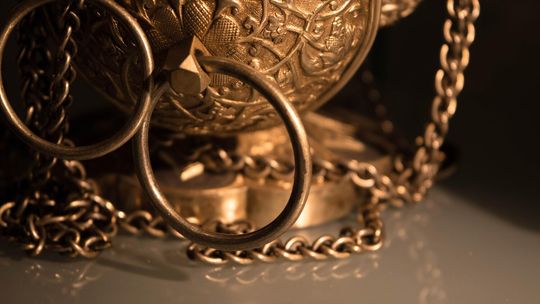 Ile karatów ma czyste złoto?