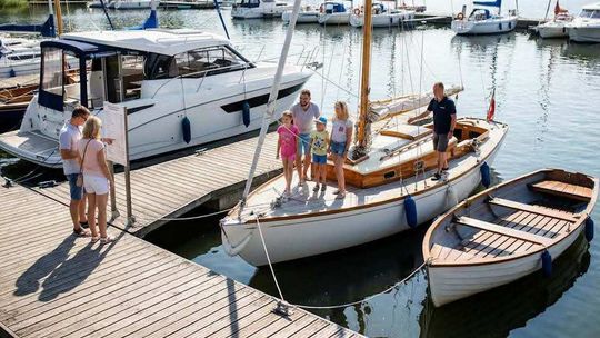 Ile kosztuje wypożyczenie łódki na Mazurach?