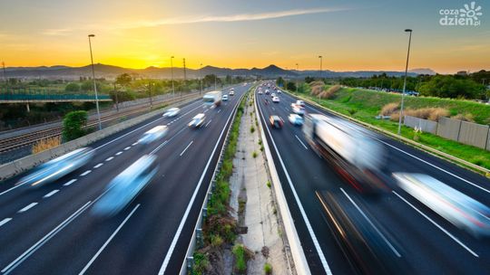 Ile zapłacimy za przejazd autostradą? Poradnik