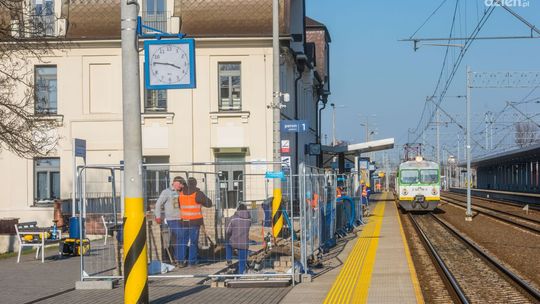 Infokioski stanęły na peronach