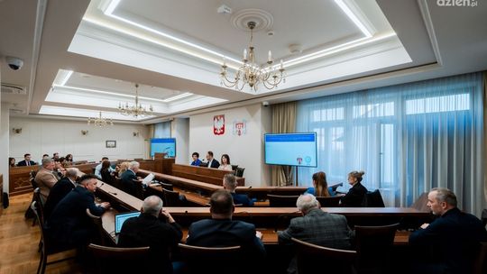 Informacje. Będą konsultacje społeczne w sprawie nocnego zakazu sprzedaży alkoholu