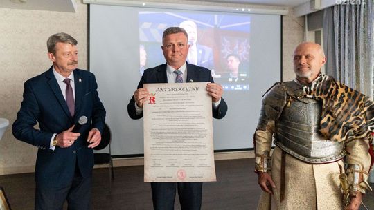 Informacje. Co z budową zamku w Radomiu?