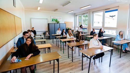 Informacje. Egzamin dojrzałości rozpoczęty