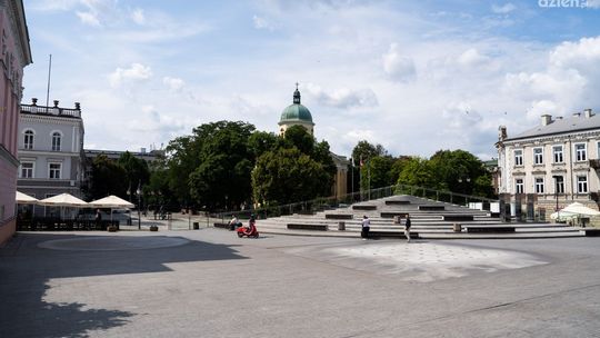 Informacje. Fontanny nie działają