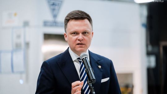 Informacje. Hołownia o obronności
