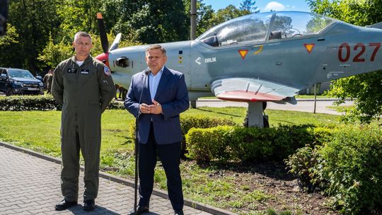 Informacje. Jaka przyczyna huku w Radomiu? MON tłumaczy