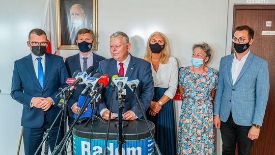 Informacje. Jedlnia-Letnisko miastem