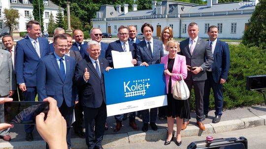 Informacje. Koleją do Kozienic Informacje. Koleją do Kozienic