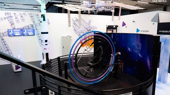 Informacje. Kosmos na radomskim lotnisku 