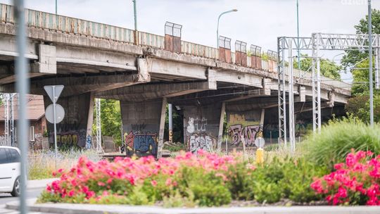 Informacje. Kto przebuduje wiadukt w ul. Żeromskiego? 