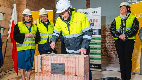 Informacje. Medyk rośnie