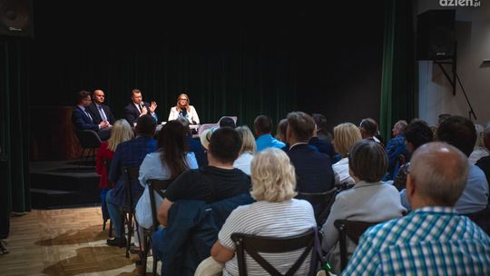 Informacje. Minister Czarnek spotkał się z mieszkańcami Radomia