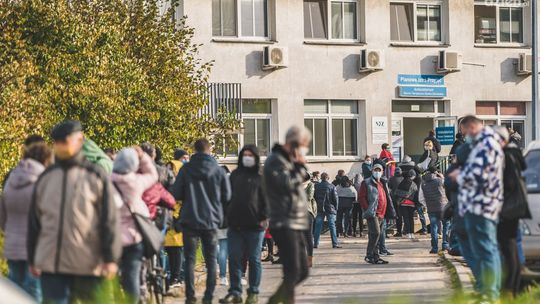 Informacje. Nowe obostrzenia do 17 grudnia