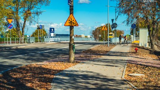 Informacje. Po ośmiu miesiącach wiadukt w ul. Kozienickiej ponowienie otwarty 