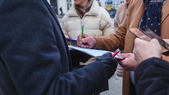 Informacje. PO zbiera podpisy pod projektem in vitro