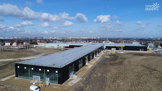 INFORMACJE. Postępują prace na radomskim lotnisku