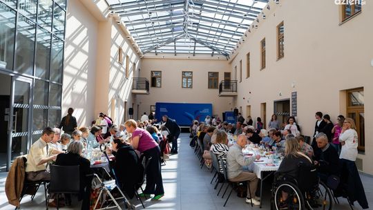 Informacje. Śniadanie wielkanocne dla samotnych