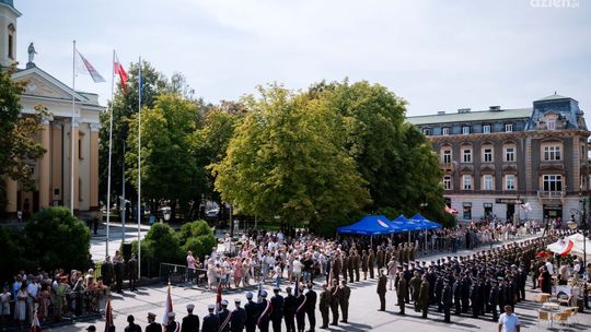 Informacje. Świętowali żołnierze 
