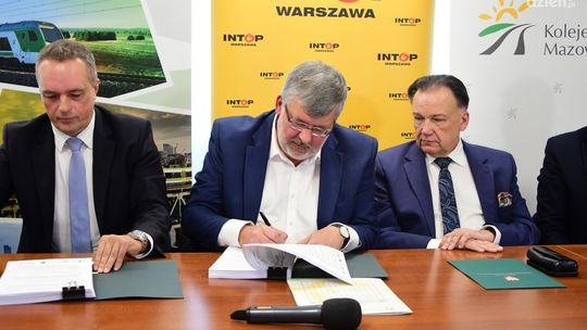 Informacje. Umowa na serwisownię Kolei Mazowieckich