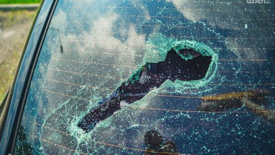 INFORMACJE. Wandal wybijał szyby na Południu