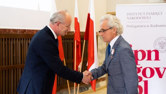Informacje. Wręczone Krzyże Wolności i Solidarności